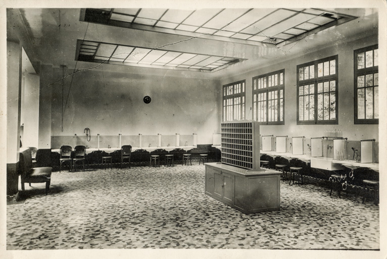 Salle de pulvérisation des enfants (premier état connu). © Fabien Dufoulon / Région Bourgogne-Franche-Comté, Inventaire du patrimoine - 2019 Salle de pulvérisation des enfants (premier état connu). © Fabien Dufoulon / Région Bourgogne-Franche-Comté, Inventaire du patrimoine - 2019