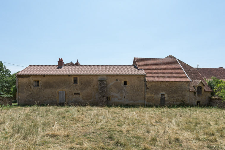 ferme © Pierre-Marie Barbe-Richaud / Région Bourgogne-Franche-Comté, Inventaire du patrimoine - 2019 ferme © Pierre-Marie Barbe-Richaud / Région Bourgogne-Franche-Comté, Inventaire du patrimoine - 2019