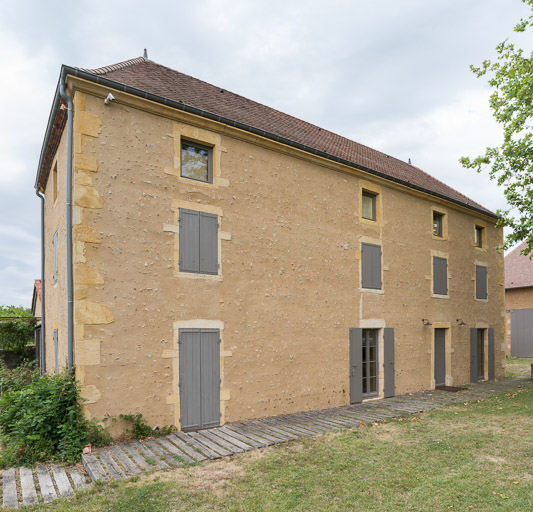 ferme © Pierre-Marie Barbe-Richaud / Région Bourgogne-Franche-Comté, Inventaire du patrimoine - 2019 ferme © Pierre-Marie Barbe-Richaud / Région Bourgogne-Franche-Comté, Inventaire du patrimoine - 2019