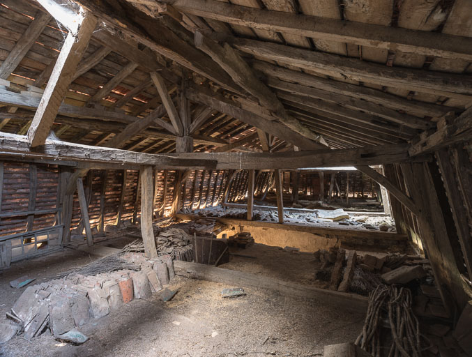 demeure © Pierre-Marie Barbe-Richaud / Région Bourgogne-Franche-Comté, Inventaire du patrimoine - 2019 demeure © Pierre-Marie Barbe-Richaud / Région Bourgogne-Franche-Comté, Inventaire du patrimoine - 2019