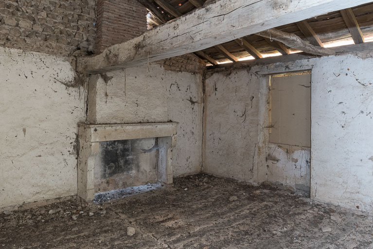 ferme © Pierre-Marie Barbe-Richaud / Région Bourgogne-Franche-Comté, Inventaire du patrimoine - 2019 ferme © Pierre-Marie Barbe-Richaud / Région Bourgogne-Franche-Comté, Inventaire du patrimoine - 2019