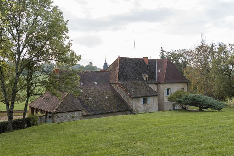 château © Pierre-Marie Barbe-Richaud / Région Bourgogne-Franche-Comté, Inventaire du patrimoine - 2019 château © Pierre-Marie Barbe-Richaud / Région Bourgogne-Franche-Comté, Inventaire du patrimoine - 2019