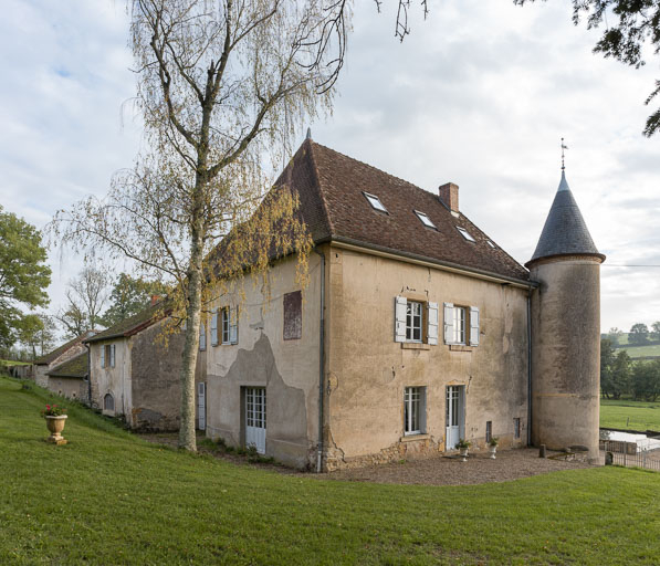château © Pierre-Marie Barbe-Richaud / Région Bourgogne-Franche-Comté, Inventaire du patrimoine - 2019 château © Pierre-Marie Barbe-Richaud / Région Bourgogne-Franche-Comté, Inventaire du patrimoine - 2019