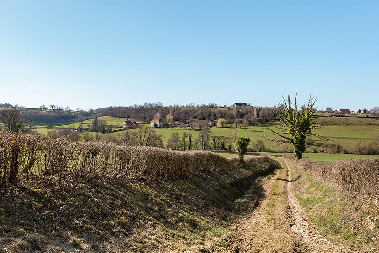ferme © Pierre-Marie Barbe-Richaud / Région Bourgogne-Franche-Comté, Inventaire du patrimoine - 2019 ferme © Pierre-Marie Barbe-Richaud / Région Bourgogne-Franche-Comté, Inventaire du patrimoine - 2019