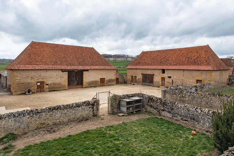 ferme © Pierre-Marie Barbe-Richaud / Région Bourgogne-Franche-Comté, Inventaire du patrimoine - 2019 ferme © Pierre-Marie Barbe-Richaud / Région Bourgogne-Franche-Comté, Inventaire du patrimoine - 2019