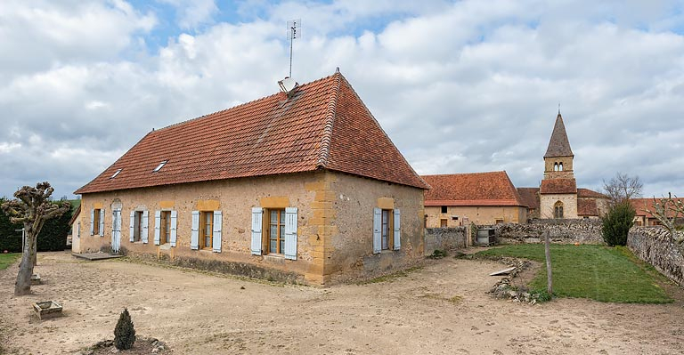 ferme © Pierre-Marie Barbe-Richaud / Région Bourgogne-Franche-Comté, Inventaire du patrimoine - 2019 ferme © Pierre-Marie Barbe-Richaud / Région Bourgogne-Franche-Comté, Inventaire du patrimoine - 2019