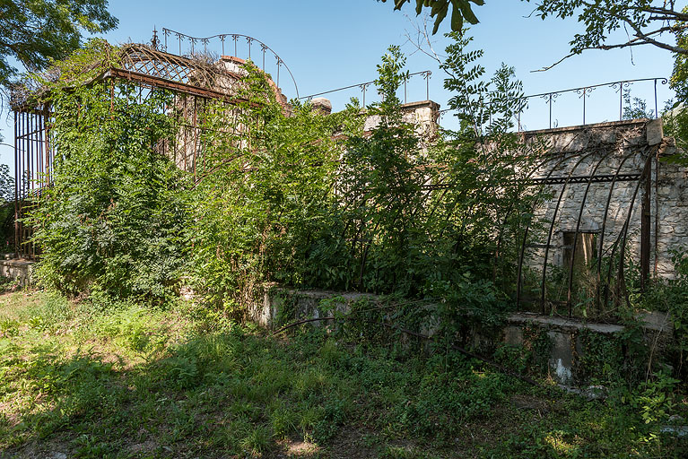 serre © Pierre-Marie Barbe-Richaud / Région Bourgogne-Franche-Comté, Inventaire du patrimoine - 2020 serre © Pierre-Marie Barbe-Richaud / Région Bourgogne-Franche-Comté, Inventaire du patrimoine - 2020