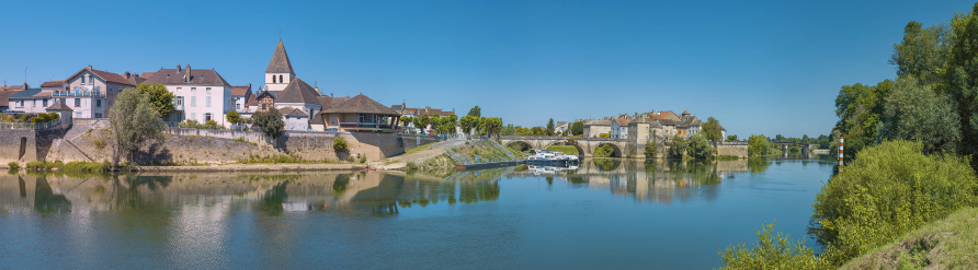 port © Thierry Kuntz / Région Bourgogne-Franche-Comté, Inventaire du patrimoine - 2020 port © Thierry Kuntz / Région Bourgogne-Franche-Comté, Inventaire du patrimoine - 2020