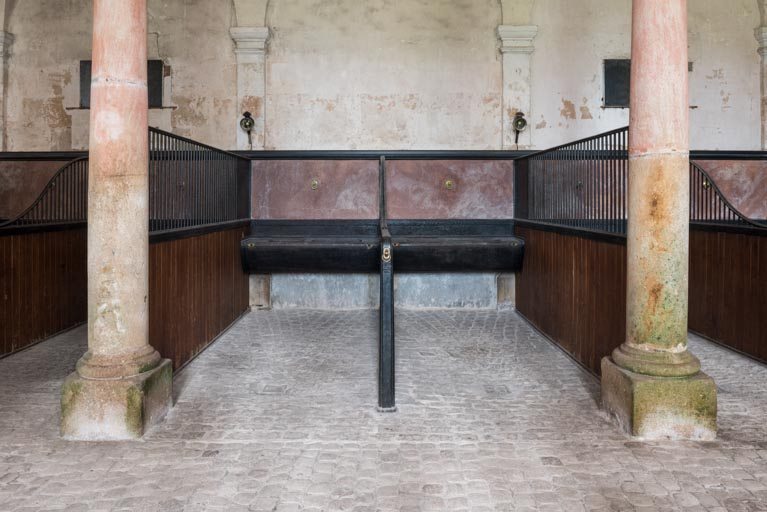 écurie © Pierre-Marie Barbe-Richaud / Région Bourgogne-Franche-Comté, Inventaire du patrimoine - 2021 écurie © Pierre-Marie Barbe-Richaud / Région Bourgogne-Franche-Comté, Inventaire du patrimoine - 2021