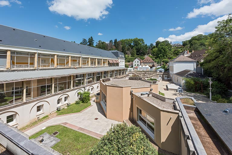 établissement thermal © Pierre-Marie Barbe-Richaud / Région Bourgogne-Franche-Comté, Inventaire du patrimoine - 2021  établissement thermal © Pierre-Marie Barbe-Richaud / Région Bourgogne-Franche-Comté, Inventaire du patrimoine - 2021