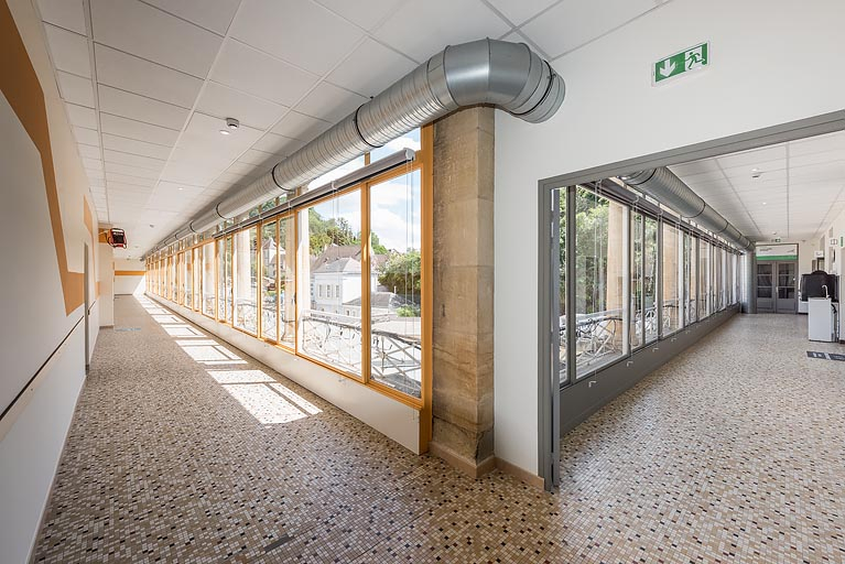 établissement thermal © Pierre-Marie Barbe-Richaud / Région Bourgogne-Franche-Comté, Inventaire du patrimoine - 2021  établissement thermal © Pierre-Marie Barbe-Richaud / Région Bourgogne-Franche-Comté, Inventaire du patrimoine - 2021