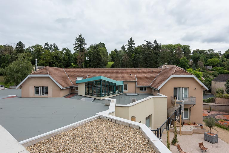 établissement thermal © Pierre-Marie Barbe-Richaud / Région Bourgogne-Franche-Comté, Inventaire du patrimoine - 2021  établissement thermal © Pierre-Marie Barbe-Richaud / Région Bourgogne-Franche-Comté, Inventaire du patrimoine - 2021