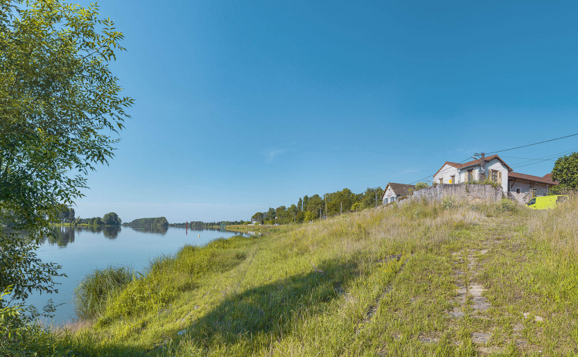 port © Thierry Kuntz / Région Bourgogne-Franche-Comté, Inventaire du patrimoine - 2021 port © Thierry Kuntz / Région Bourgogne-Franche-Comté, Inventaire du patrimoine - 2021