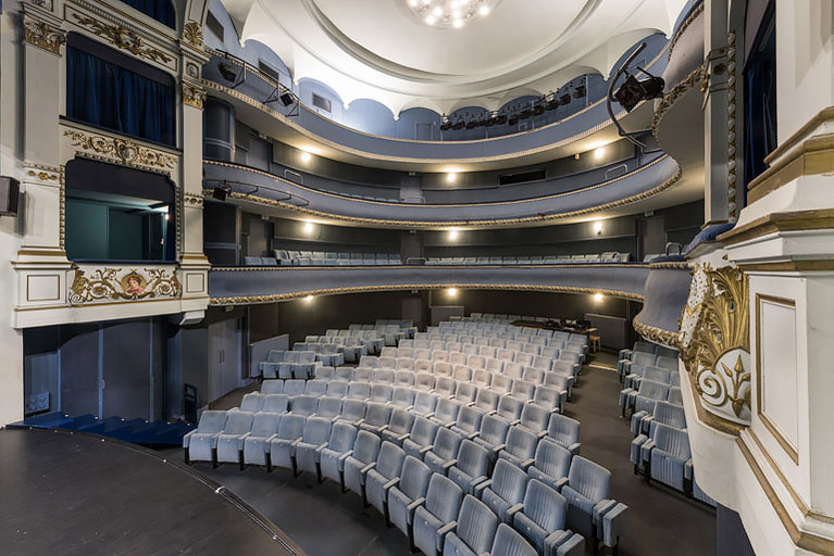 théâtre © Pierre-Marie Barbe-Richaud / Région Bourgogne-Franche-Comté, Inventaire du patrimoine - 2022 théâtre © Pierre-Marie Barbe-Richaud / Région Bourgogne-Franche-Comté, Inventaire du patrimoine - 2022