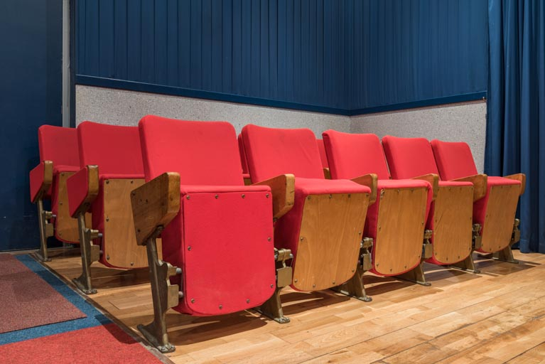  gymnase cinéma © Pierre-Marie Barbe-Richaud / Région Bourgogne-Franche-Comté, Inventaire du patrimoine - 2022