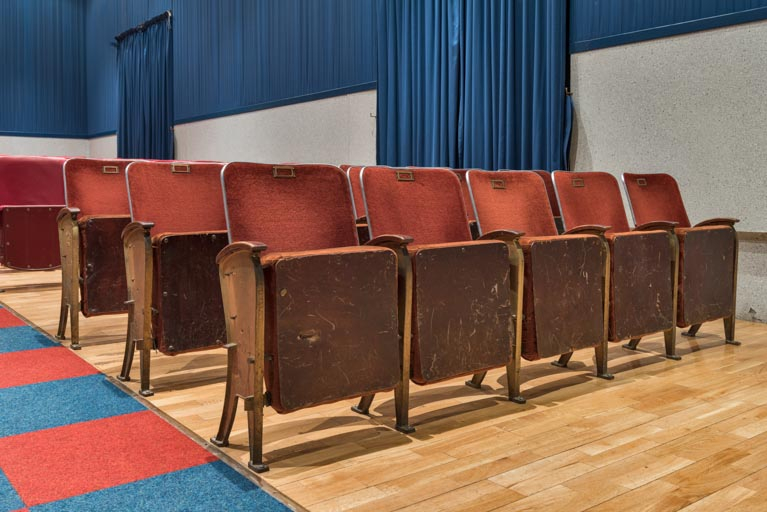  gymnase cinéma © Pierre-Marie Barbe-Richaud / Région Bourgogne-Franche-Comté, Inventaire du patrimoine - 2022