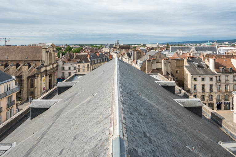 théâtre © Pierre-Marie Barbe-Richaud / Région Bourgogne-Franche-Comté, Inventaire du patrimoine - 2022  théâtre © Pierre-Marie Barbe-Richaud / Région Bourgogne-Franche-Comté, Inventaire du patrimoine - 2022