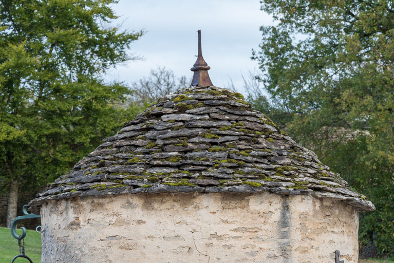 pigeonnier © Pierre-Marie Barbe-Richaud / Région Bourgogne-Franche-Comté, Inventaire du patrimoine - 2022  pigeonnier © Pierre-Marie Barbe-Richaud / Région Bourgogne-Franche-Comté, Inventaire du patrimoine - 2022