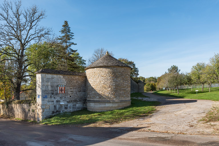  fortification d'agglomération © Pierre-Marie Barbe-Richaud / Région Bourgogne-Franche-Comté, Inventaire du patrimoine - 2022
