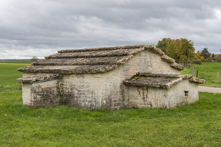  lavoir fontaine © Pierre-Marie Barbe-Richaud / Région Bourgogne-Franche-Comté, Inventaire du patrimoine - 2022