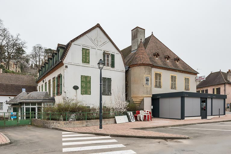 hôtel de voyageurs © Pierre-Marie Barbe-Richaud / Région Bourgogne-Franche-Comté, Inventaire du patrimoine - 2022  hôtel de voyageurs © Pierre-Marie Barbe-Richaud / Région Bourgogne-Franche-Comté, Inventaire du patrimoine - 2022