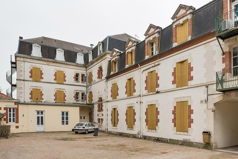 hôtel de voyageurs © Pierre-Marie Barbe-Richaud / Région Bourgogne-Franche-Comté, Inventaire du patrimoine - 2022  hôtel de voyageurs © Pierre-Marie Barbe-Richaud / Région Bourgogne-Franche-Comté, Inventaire du patrimoine - 2022