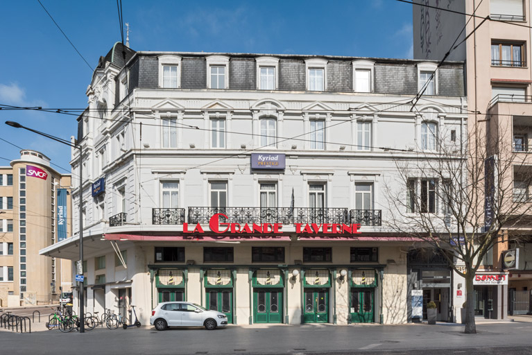  salle de spectacle cinéma hôtel de voyageurs restaurant © Pierre-Marie Barbe-Richaud / Région Bourgogne-Franche-Comté, Inventaire du patrimoine - 2023