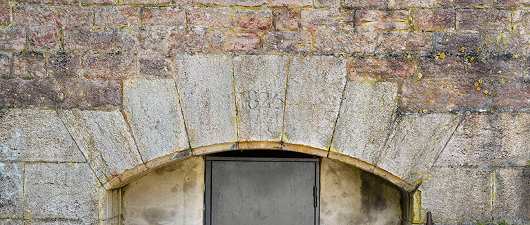 fortification d'agglomération courtine © Thierry Kuntz / Région Bourgogne-Franche-Comté, Inventaire du patrimoine - 2023  fortification d'agglomération courtine © Thierry Kuntz / Région Bourgogne-Franche-Comté, Inventaire du patrimoine - 2023