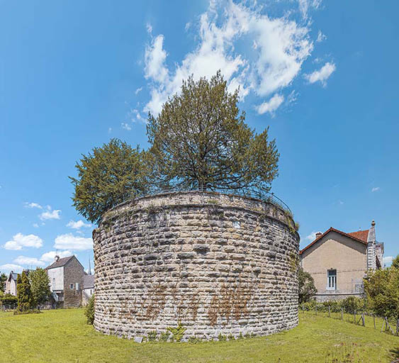 fortification d'agglomération tour © Thierry Kuntz / Région Bourgogne-Franche-Comté, Inventaire du patrimoine - 2023  fortification d'agglomération tour © Thierry Kuntz / Région Bourgogne-Franche-Comté, Inventaire du patrimoine - 2023