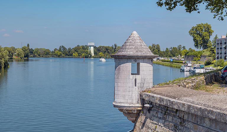  fortification d'agglomération bastion © Thierry Kuntz / Région Bourgogne-Franche-Comté, Inventaire du patrimoine - 2023
