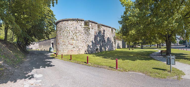  fortification d'agglomération château fort © Thierry Kuntz / Région Bourgogne-Franche-Comté, Inventaire du patrimoine - 2023