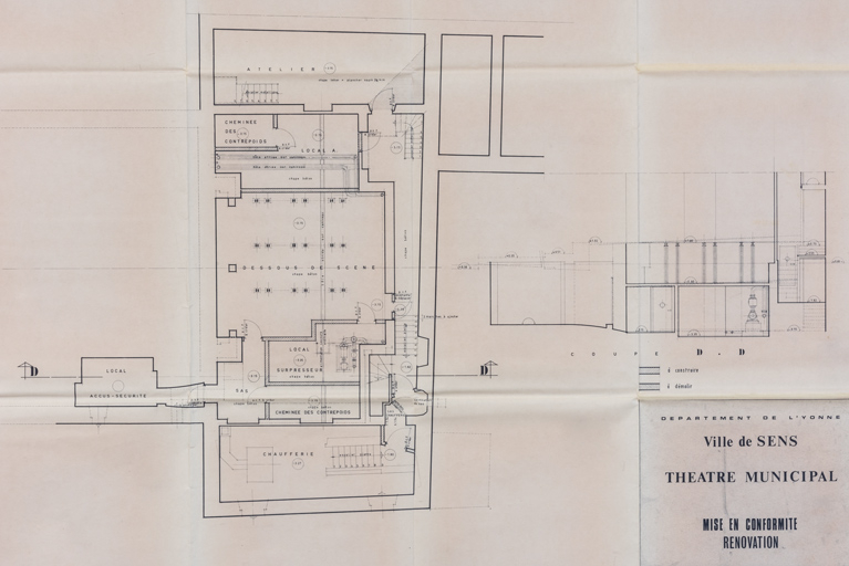 théâtre © Pierre-Marie Barbe-Richaud / Région Bourgogne-Franche-Comté, Inventaire du patrimoine - 2023  théâtre © Pierre-Marie Barbe-Richaud / Région Bourgogne-Franche-Comté, Inventaire du patrimoine - 2023