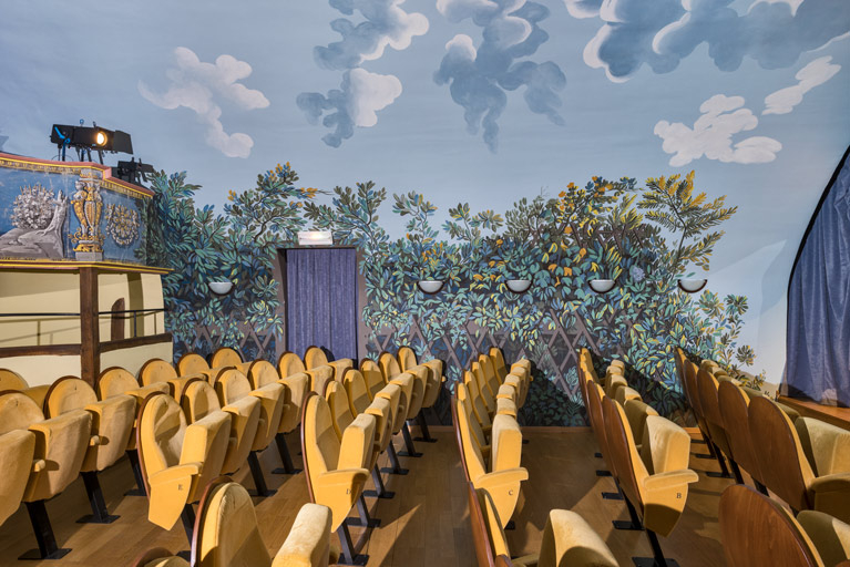 mairie théâtre © Pierre-Marie Barbe-Richaud / Région Bourgogne-Franche-Comté, Inventaire du patrimoine - 2023  mairie théâtre © Pierre-Marie Barbe-Richaud / Région Bourgogne-Franche-Comté, Inventaire du patrimoine - 2023