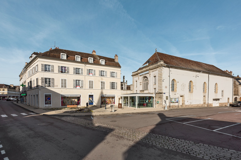 chapelle théâtre cinéma © Pierre-Marie Barbe-Richaud / Région Bourgogne-Franche-Comté, Inventaire du patrimoine - 2023  chapelle théâtre cinéma © Pierre-Marie Barbe-Richaud / Région Bourgogne-Franche-Comté, Inventaire du patrimoine - 2023