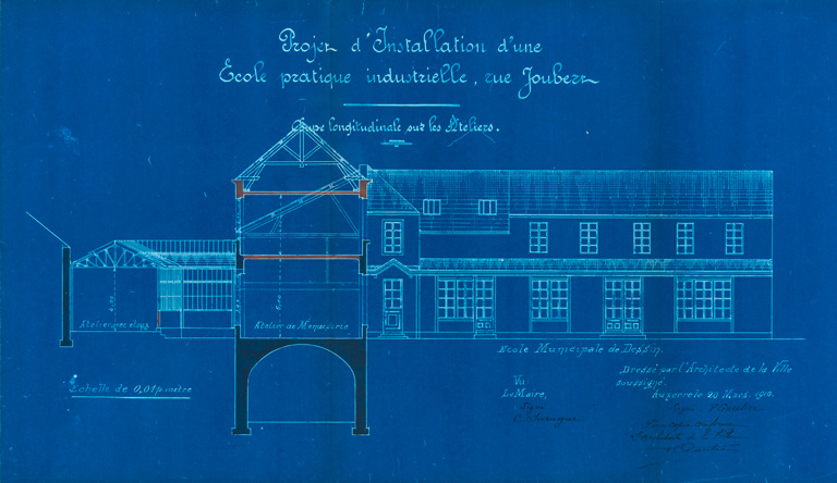 école professionnelle © Pierre-Marie Barbe-Richaud / Région Bourgogne-Franche-Comté, Inventaire du patrimoine - 2023  école professionnelle © Pierre-Marie Barbe-Richaud / Région Bourgogne-Franche-Comté, Inventaire du patrimoine - 2023