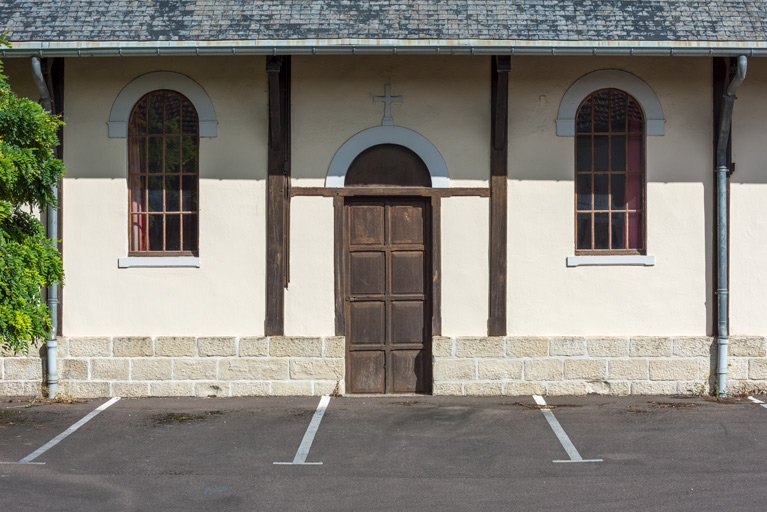 chapelle baie © Pierre-Marie Barbe-Richaud / Région Bourgogne-Franche-Comté, Inventaire du patrimoine - 2023  chapelle baie © Pierre-Marie Barbe-Richaud / Région Bourgogne-Franche-Comté, Inventaire du patrimoine - 2023