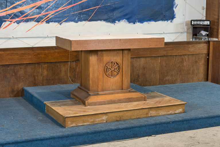 autel © Pierre-Marie Barbe-Richaud / Région Bourgogne-Franche-Comté, Inventaire du patrimoine - 2023  autel © Pierre-Marie Barbe-Richaud / Région Bourgogne-Franche-Comté, Inventaire du patrimoine - 2023