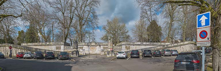 fortification d'agglomération bastion square © Thierry Kuntz / Région Bourgogne-Franche-Comté, Inventaire du patrimoine - 2024  fortification d'agglomération bastion square © Thierry Kuntz / Région Bourgogne-Franche-Comté, Inventaire du patrimoine - 2024