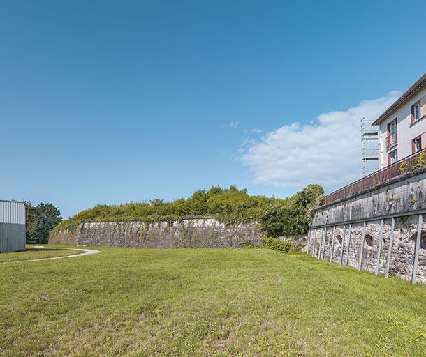 fortification d'agglomération bastion © Thierry Kuntz / Région Bourgogne-Franche-Comté, Inventaire du patrimoine - 2024  fortification d'agglomération bastion © Thierry Kuntz / Région Bourgogne-Franche-Comté, Inventaire du patrimoine - 2024