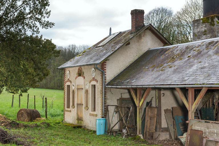 dépendance © Pierre-Marie Barbe-Richaud / Région Bourgogne-Franche-Comté, Inventaire du patrimoine - 2024  dépendance © Pierre-Marie Barbe-Richaud / Région Bourgogne-Franche-Comté, Inventaire du patrimoine - 2024