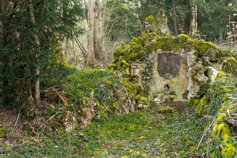  fabrique de jardin grotte artificielle © Pierre-Marie Barbe-Richaud / Région Bourgogne-Franche-Comté, Inventaire du patrimoine - 2024