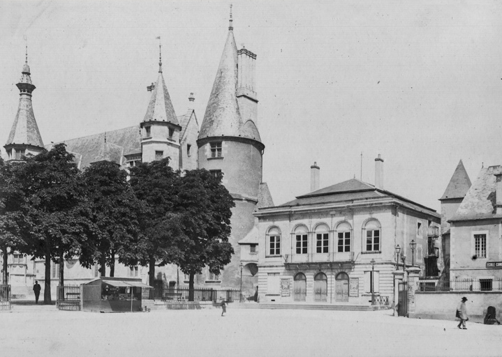  théâtre © Pierre-Marie Barbe-Richaud / Région Bourgogne-Franche-Comté, Inventaire du patrimoine - 2024