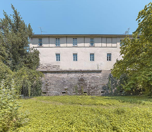 fortification d'agglomération bastion © Thierry Kuntz / Région Bourgogne-Franche-Comté, Inventaire du patrimoine - 2024  fortification d'agglomération bastion © Thierry Kuntz / Région Bourgogne-Franche-Comté, Inventaire du patrimoine - 2024
