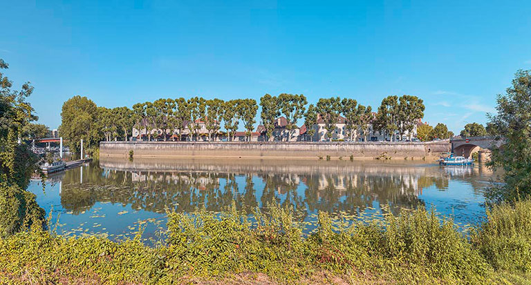 fortification d'agglomération © Thierry Kuntz / Région Bourgogne-Franche-Comté, Inventaire du patrimoine - 2024  fortification d'agglomération © Thierry Kuntz / Région Bourgogne-Franche-Comté, Inventaire du patrimoine - 2024