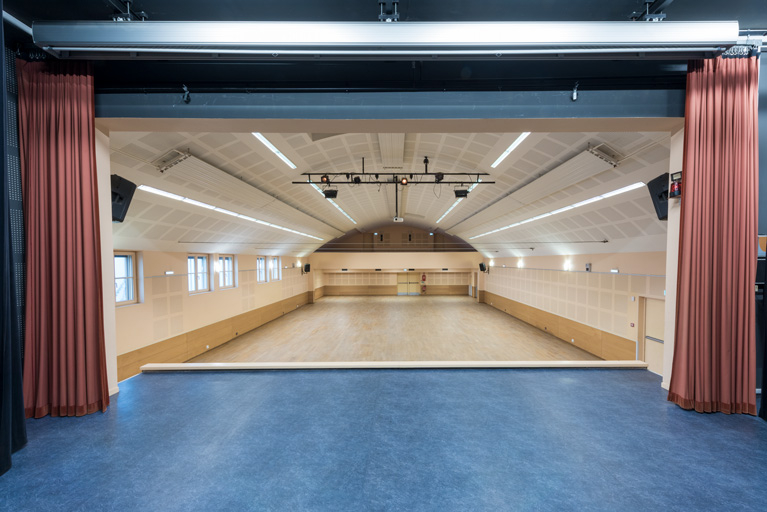  cinéma salle des fêtes © Pierre-Marie Barbe-Richaud / Région Bourgogne-Franche-Comté, Inventaire du patrimoine - 2025