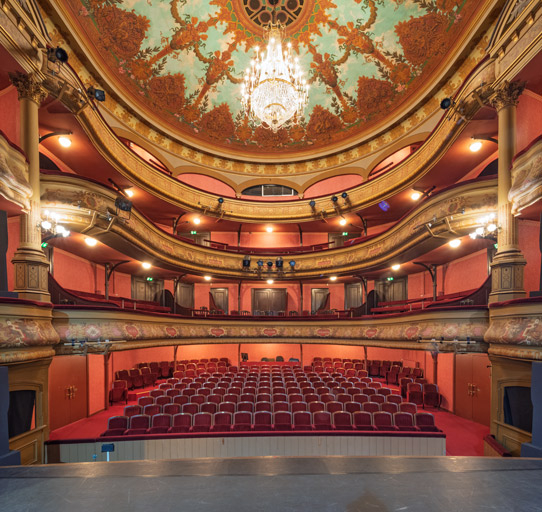  théâtre halle © Pierre-Marie Barbe-Richaud / Région Bourgogne-Franche-Comté, Inventaire du patrimoine - 2025