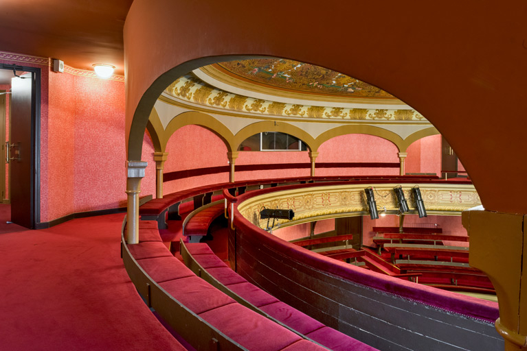  théâtre halle © Pierre-Marie Barbe-Richaud / Région Bourgogne-Franche-Comté, Inventaire du patrimoine - 2025