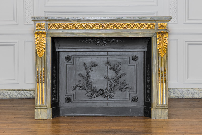  théâtre cheminée © Pierre-Marie Barbe-Richaud / Région Bourgogne-Franche-Comté, Inventaire du patrimoine - 2025