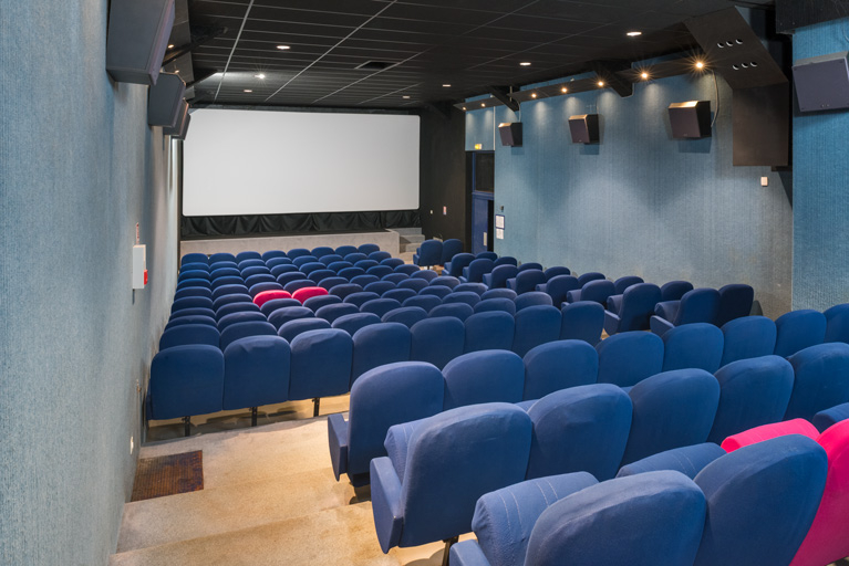  salle des fêtes cinéma © Pierre-Marie Barbe-Richaud / Région Bourgogne-Franche-Comté, Inventaire du patrimoine - 2025