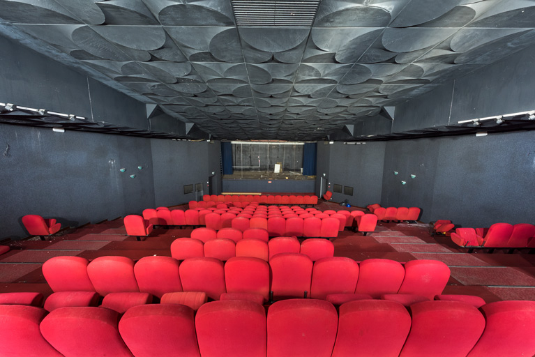  café théâtre cinéma © Pierre-Marie Barbe-Richaud / Région Bourgogne-Franche-Comté, Inventaire du patrimoine - 2025